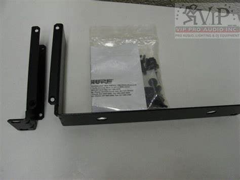 SHURE UA506 Remote Antenna Mounting Bracket Kit