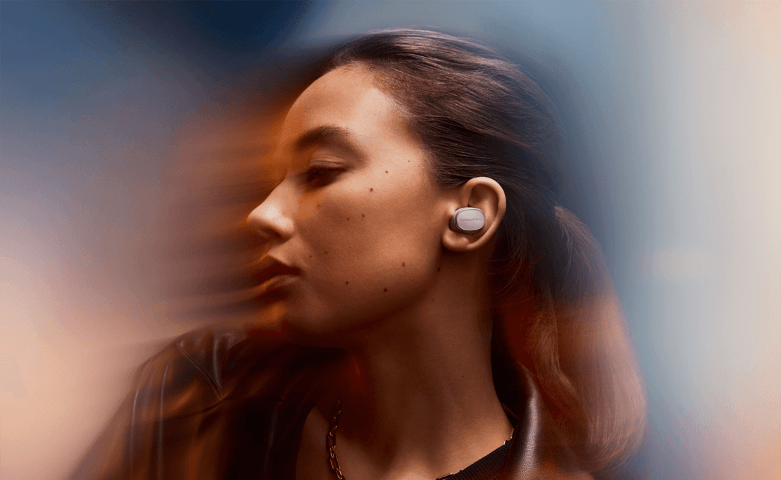 B&W unveil two new In-Ear Headphones : PI6 & PI8