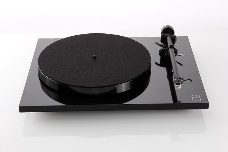 Rega Planar 1 Plus - Turntable with built in phono stage